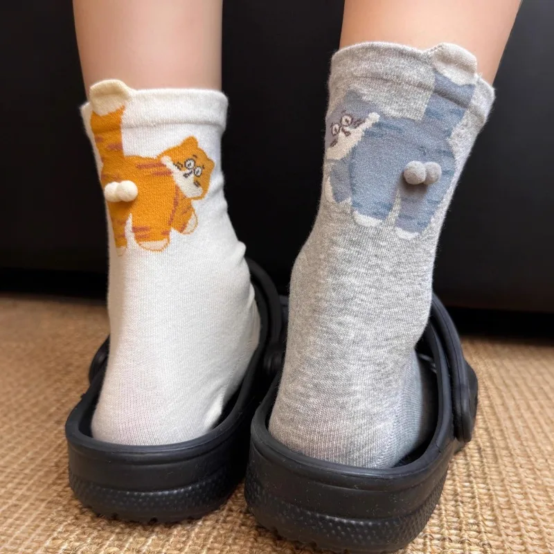 3 pares nova moda dos desenhos animados meias de gato preto branco engraçado gato tripulação meia com bolas feminino adorável casual 3d meias algodão macio