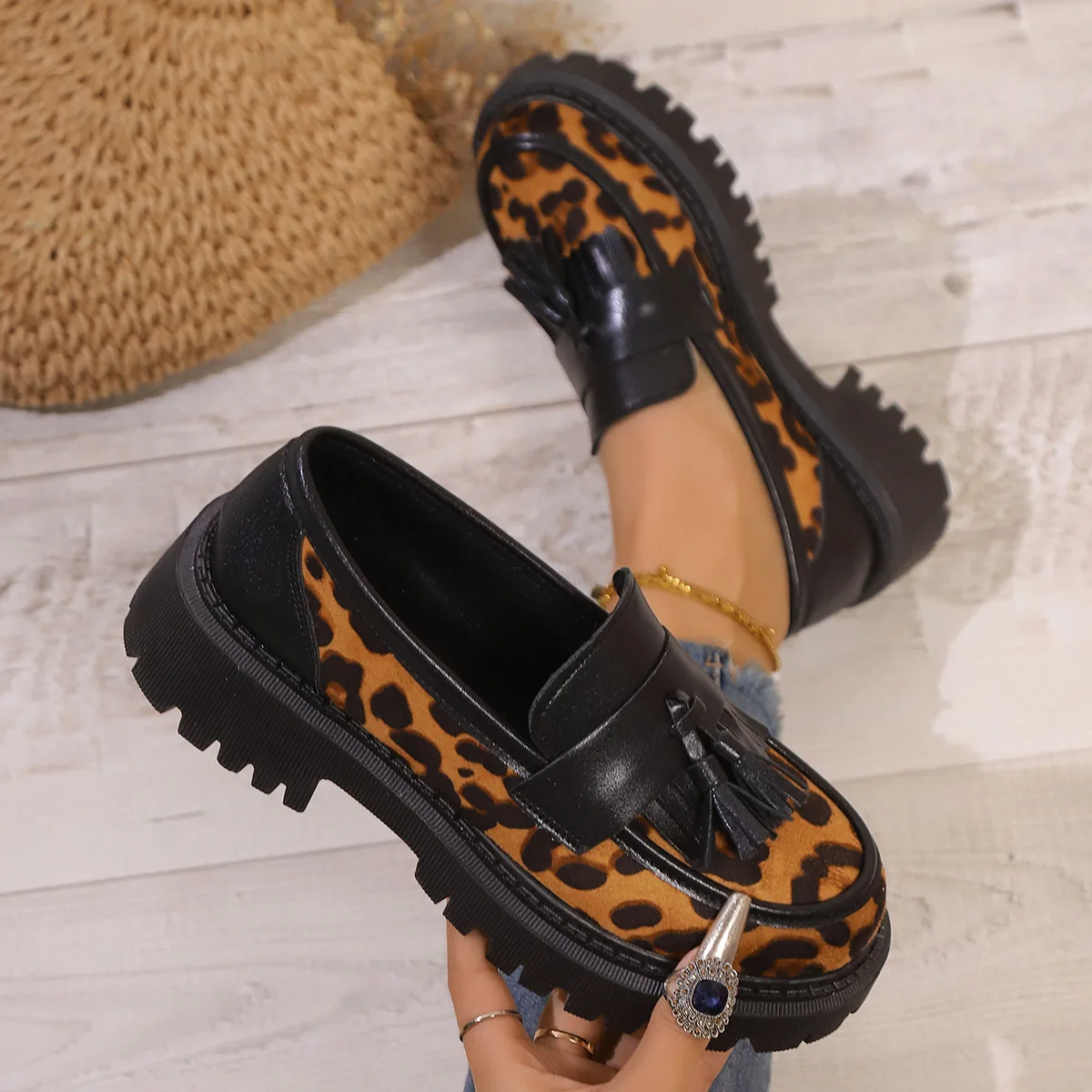 

Women's Fashion Leopard Patchwork Slip-on Loafers Chunky Heel Platform Flats 2024 New Moccasins Casual Shoes Plus Size Zapatos