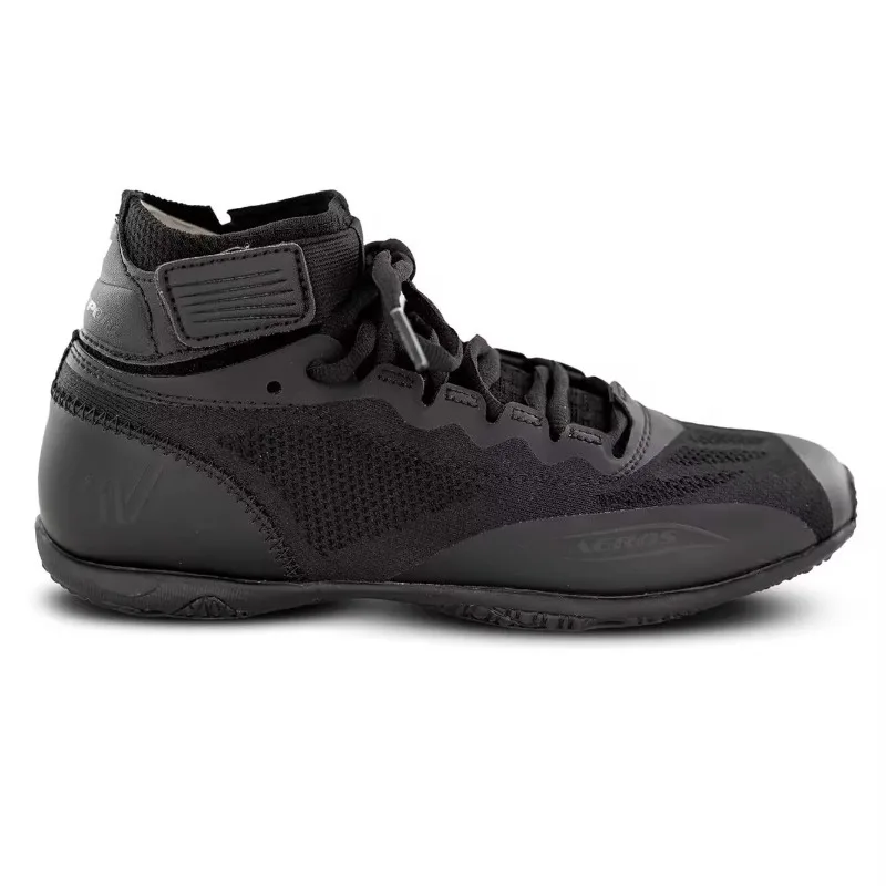 Popular Lightweight and Cushioned Men's Comprehensive Training Shoes Carbon Board Breathable Lightweight Men's Sports Shoes