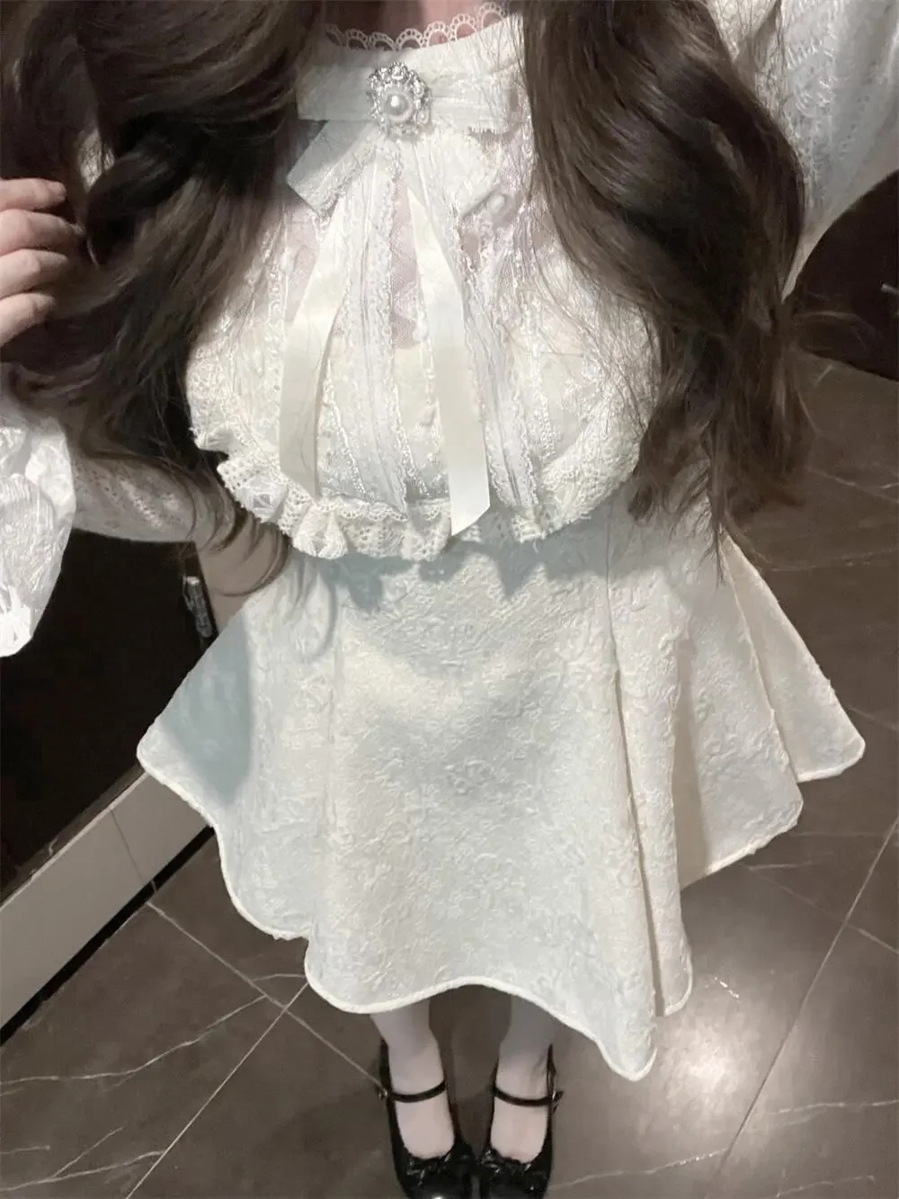 2025 春の新作ヴィンテージスタイルの女性のドレス長袖弓ディテールフレア裾スリムフィット快適なパーティードレスエレガントな服