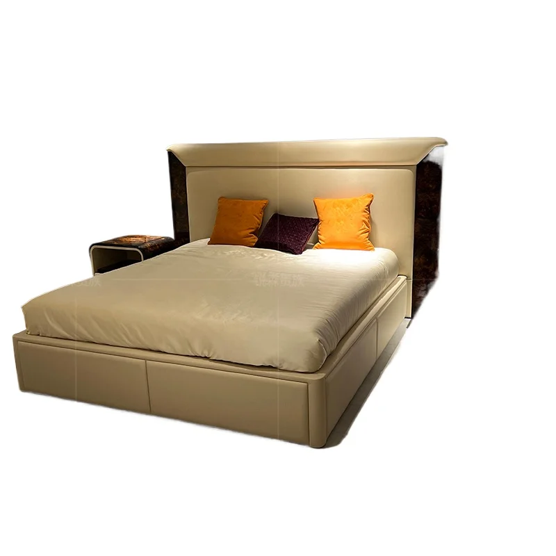 

Двуспальная кровать в итальянском роскошном стиле с современной минималистской обивкой, кожаная кровать длиной 1,8 метра.