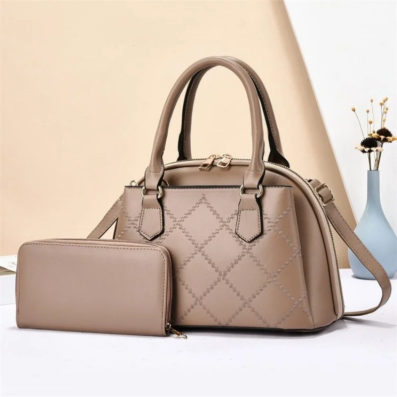 

women quilted tote bag large capacity pu leather handbag elegant pattern design work office shopping travel bag