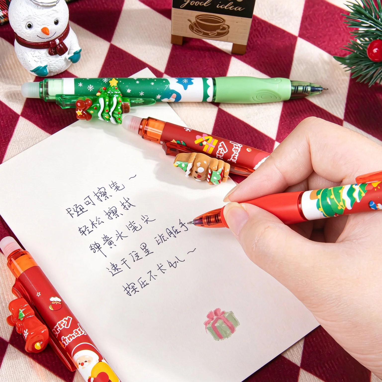 1 Box (6 Pieces Per Box) Christmas Santa Claus Snowman Christmas Tree Bell Socks Reindeer Design Erasable Pen Blue Refill Cute Creative Student Cartoon Heat Erasable Easy-To-Erase Blue Retractable Gel Pen Christmas Gif
