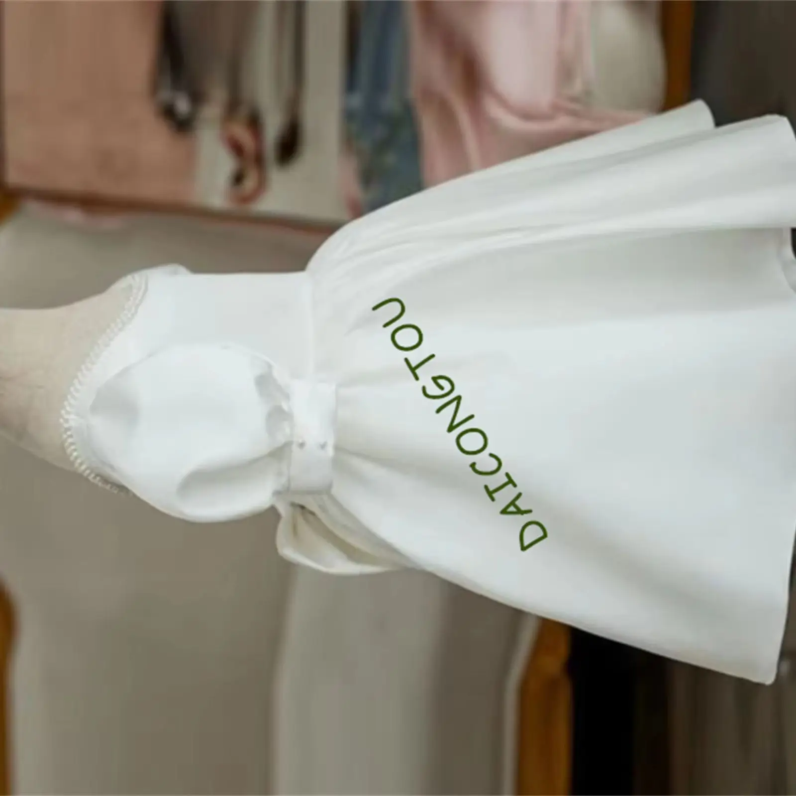 

CuteWhite Satin Flower Girl Dress Scoop Neck Short Sleeve Baby Girl Christening Dress A Line Toddler Birthday Dress