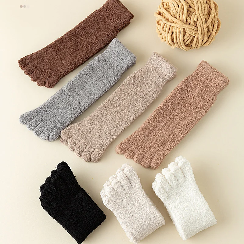 1/5 paia di calzini termici da uomo invernali spessi per tenere al caldo solido morbido velluto corallo soffice pavimento per dormire calzini corti a cinque dita