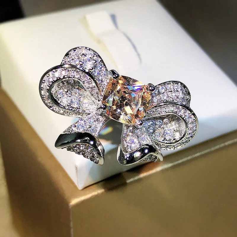 

Luxurious Floral Square Champagne Bow With Diamond Couple Ring For Women Opening Adjustable Butterfly Anniversary Gift Jewelry