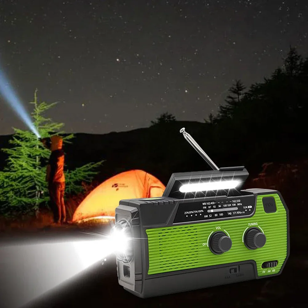 Hand Crank Radio with Solar Power Mobile Charging Features LED Flashlight & SOS Alarm for Disaster Preparedness