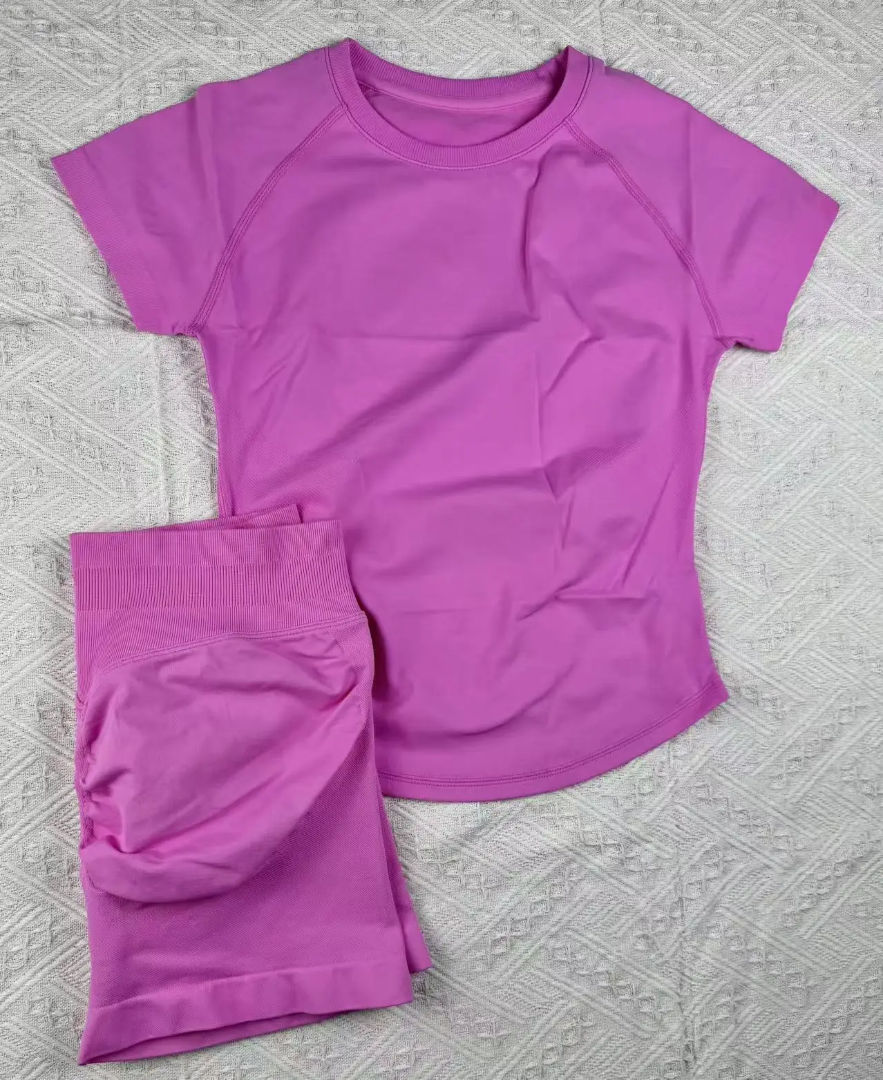 Nieuwe DFYZHE Running Fitness Set Ronde Hals Korte Mouw Naadloze Yoga Top T-shirt Fitness Set T-shirt Shorts 2-delige set