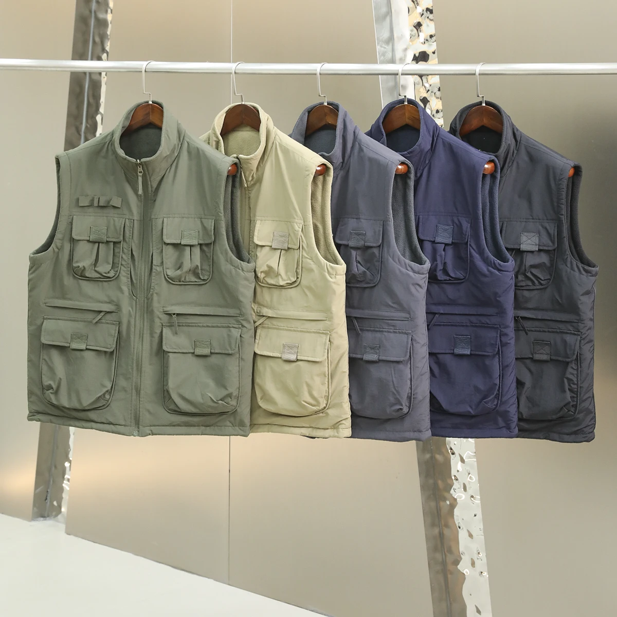 

Double-Sided Wear Tactical Multi-ket Qui Warm Fce Men's Mountain Outdoor Workwear Stand Collar Waterproof Vest