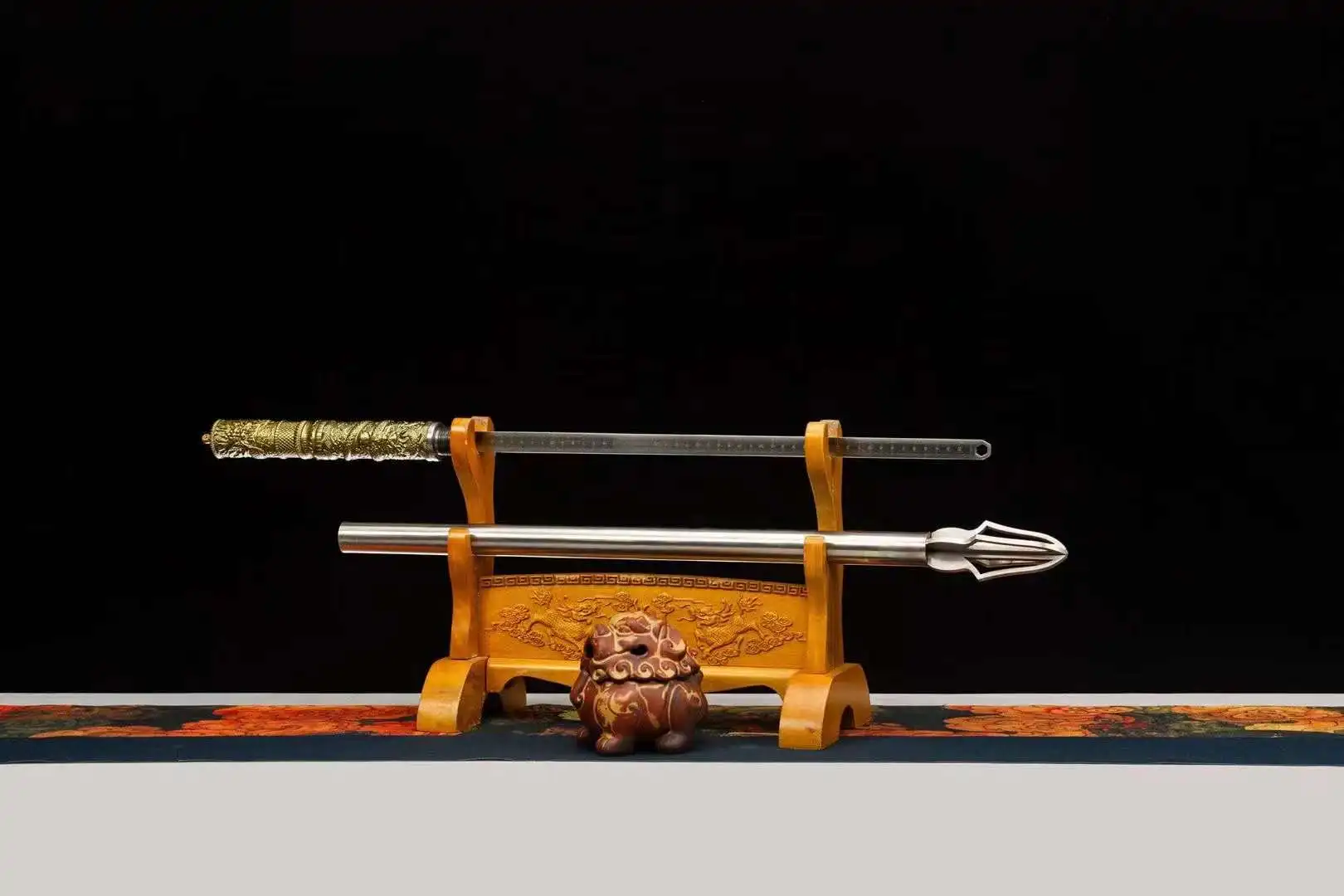 Special Chinese Kungfu Wushu Battle Sword,Nail Head Hammer Ruler,Real Handmade High Chromium Steel Blade,Unhardened