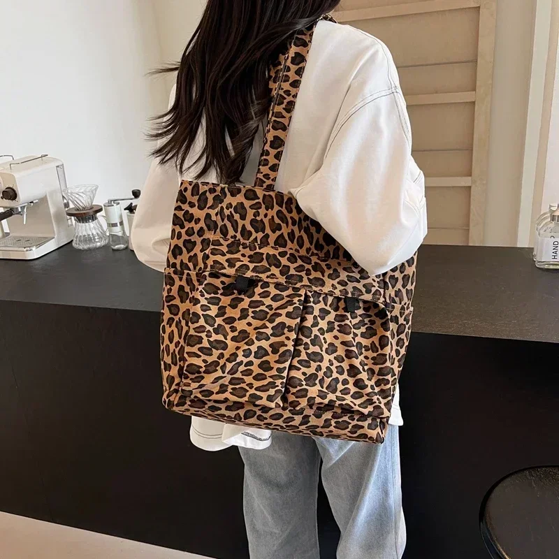 High Capacity Leopard Fashion Nylon Shoulder Bags Multiple Pockets Casual Tote 2024 Hot Sale Bags for Women Bolsas Femininas