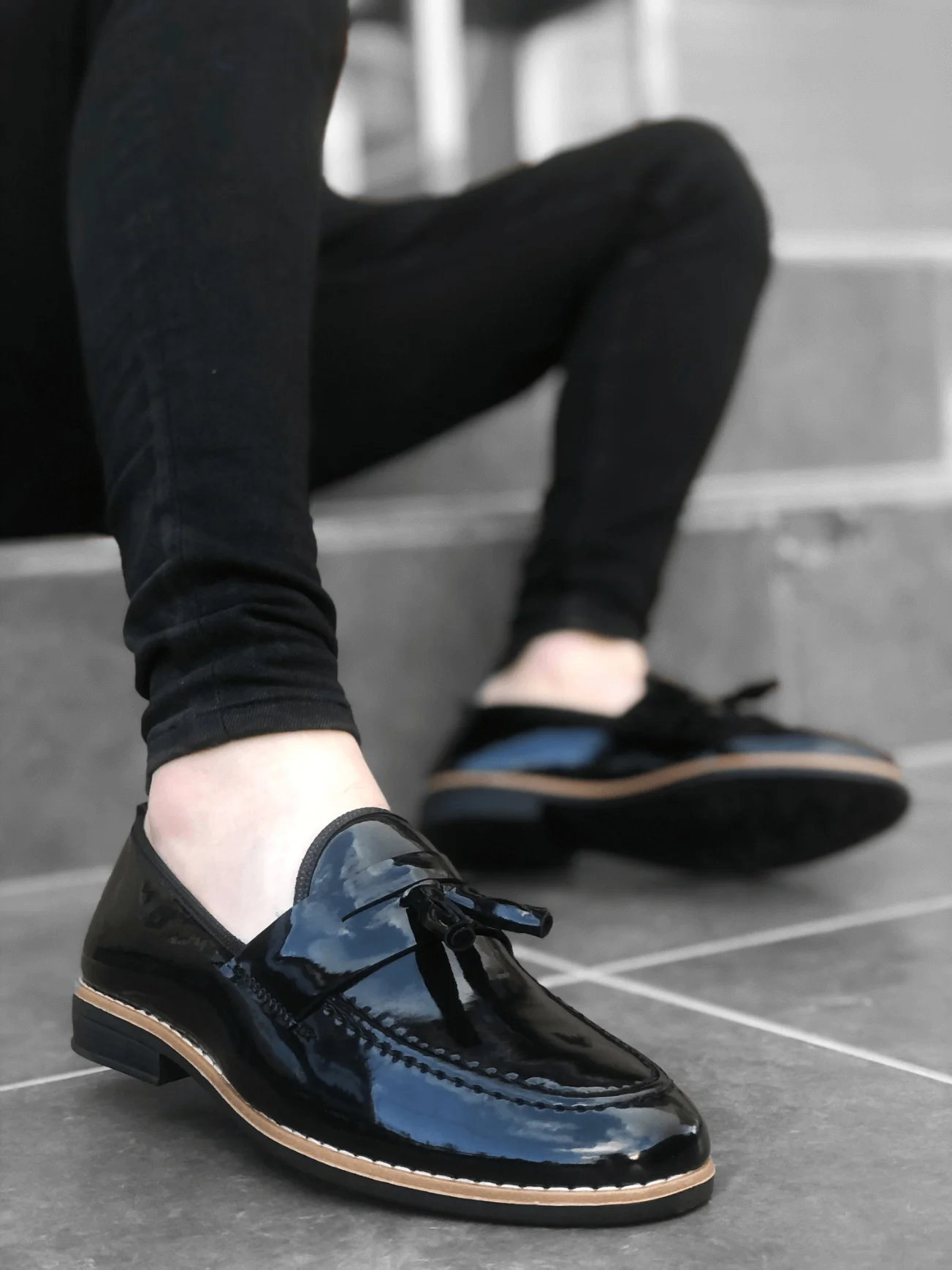 

BA0009 Classic Corcik Skin Tassel Black Men Shoes