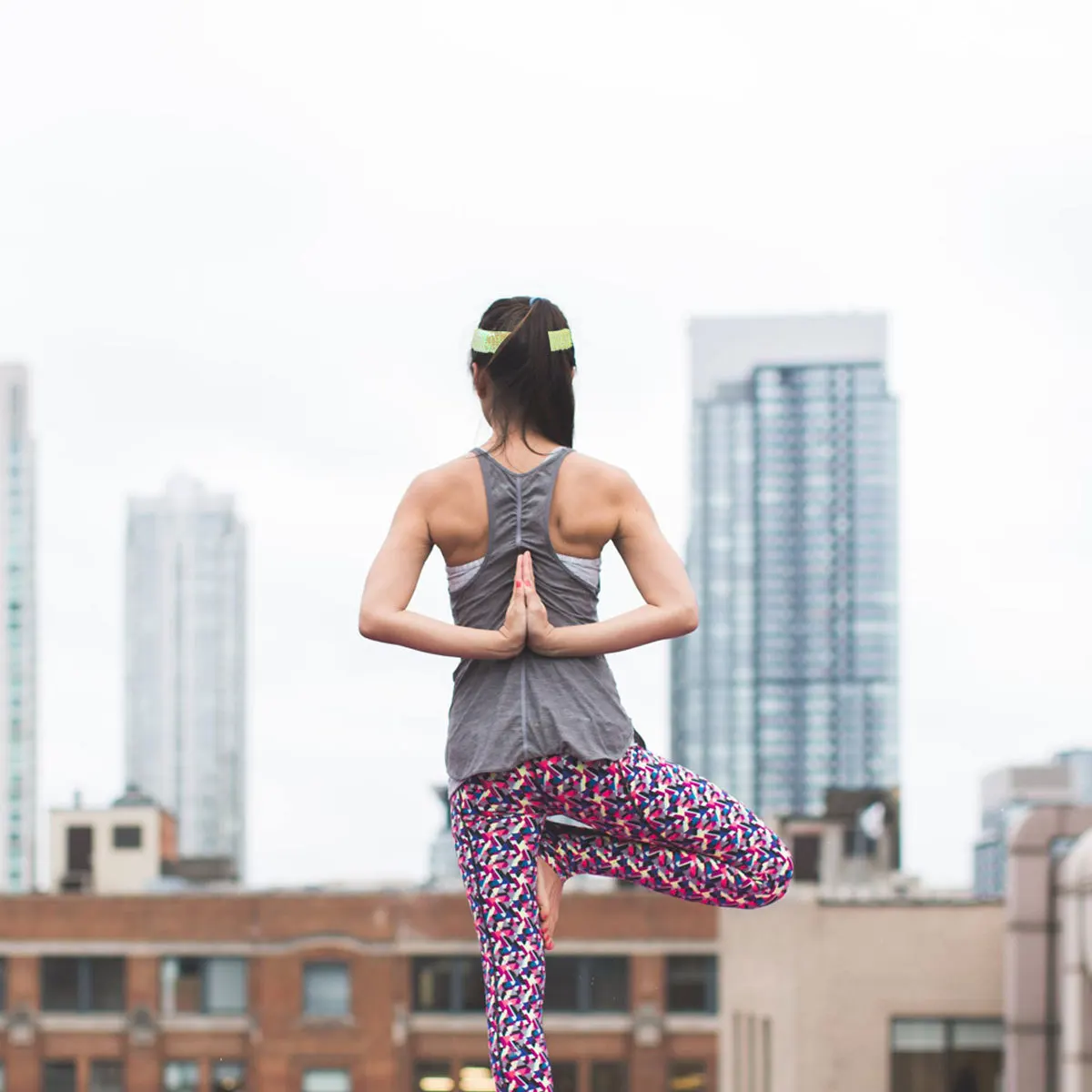 

Sequin Headband Elastic Glitter Sports Hairband Yellow Green Bright Colors for Birthday Party Cosplay Carnival