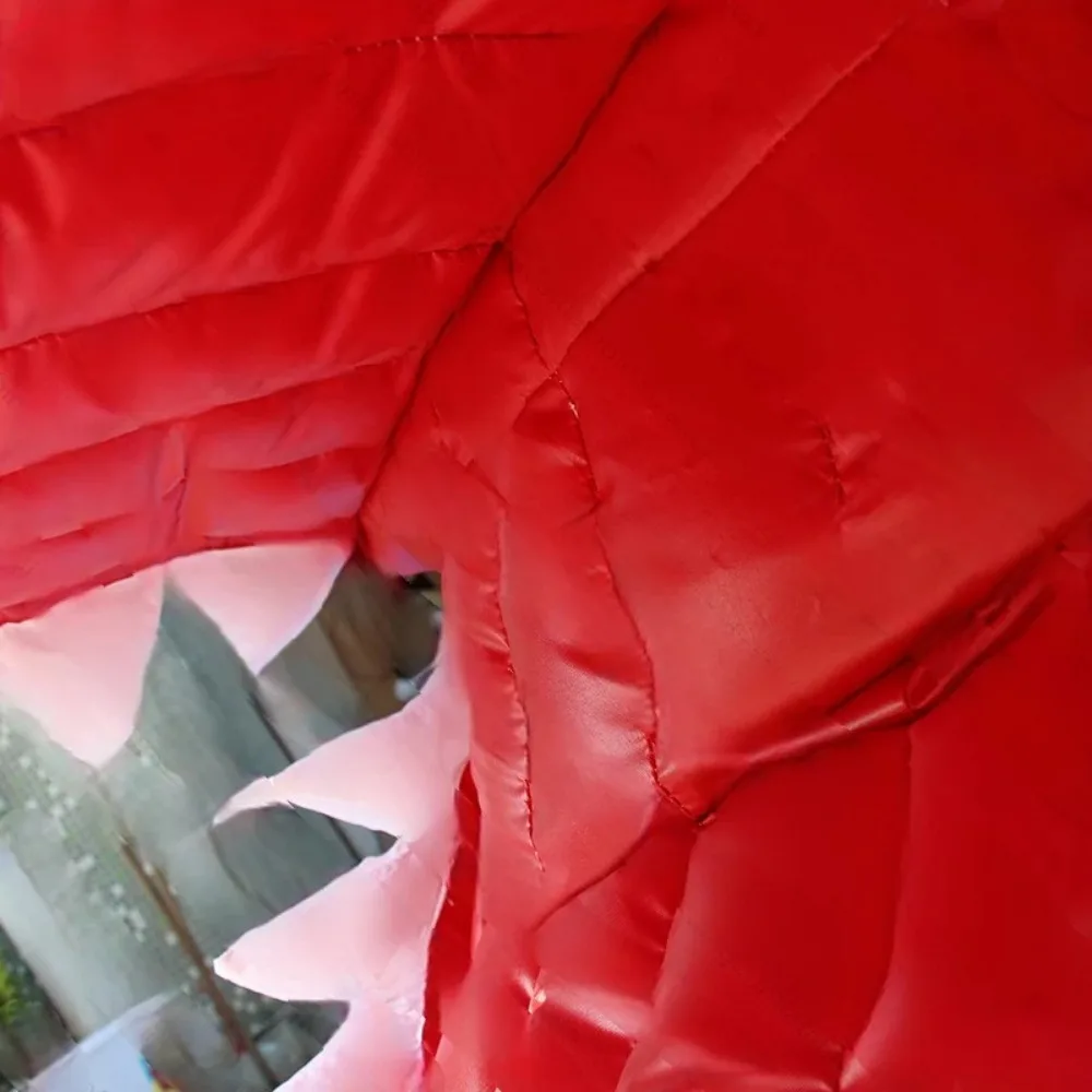 Riesiger blauer aufblasbarer Hai mit scharfen Zähnen, aufblasbares Walmodell für das Meeresumweltschutzdhema