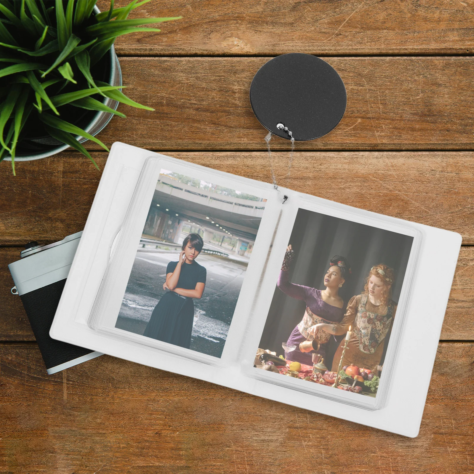 ミニフォトカードホルダーブック 3インチ ポータブル 中空デザイン 丸型フォトカードバインダー ゲームカードコレクター向け 小型フォトカード用