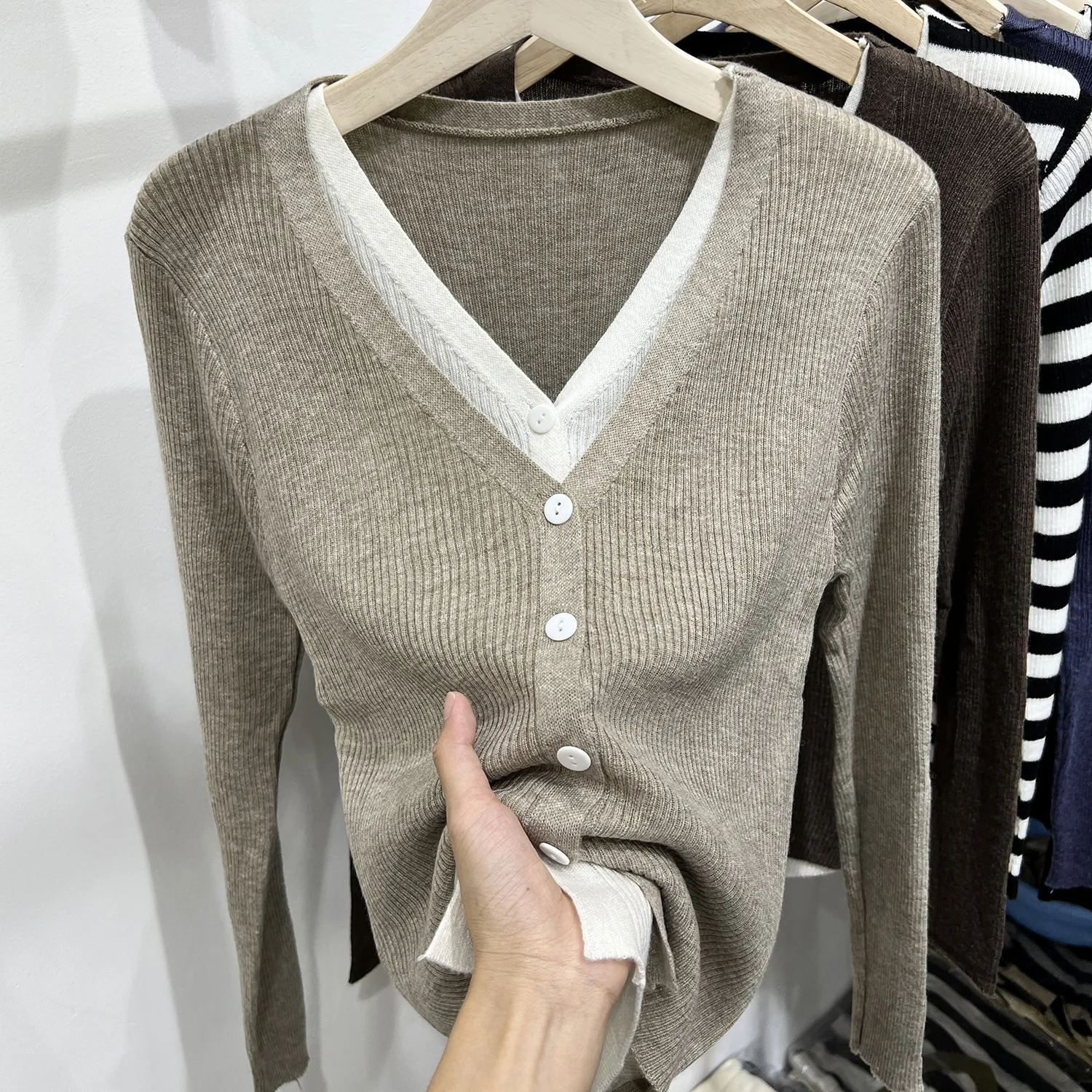 Women Early‑Spring New‑Arrival Faux Two‑Piece Knit Cardigan, Long‑Sleeve V‑Neck Elegant Fitted Slim‑Fit Base Sweater