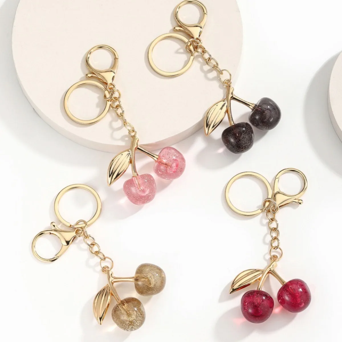 

Милые блестящие брелоки-подвески из смолы в виде вишни для женщин и девочек, очаровательные мультяшные фруктовые брелоки для ключей, рюкзаков, сумок, автомобильных ключей, подарки