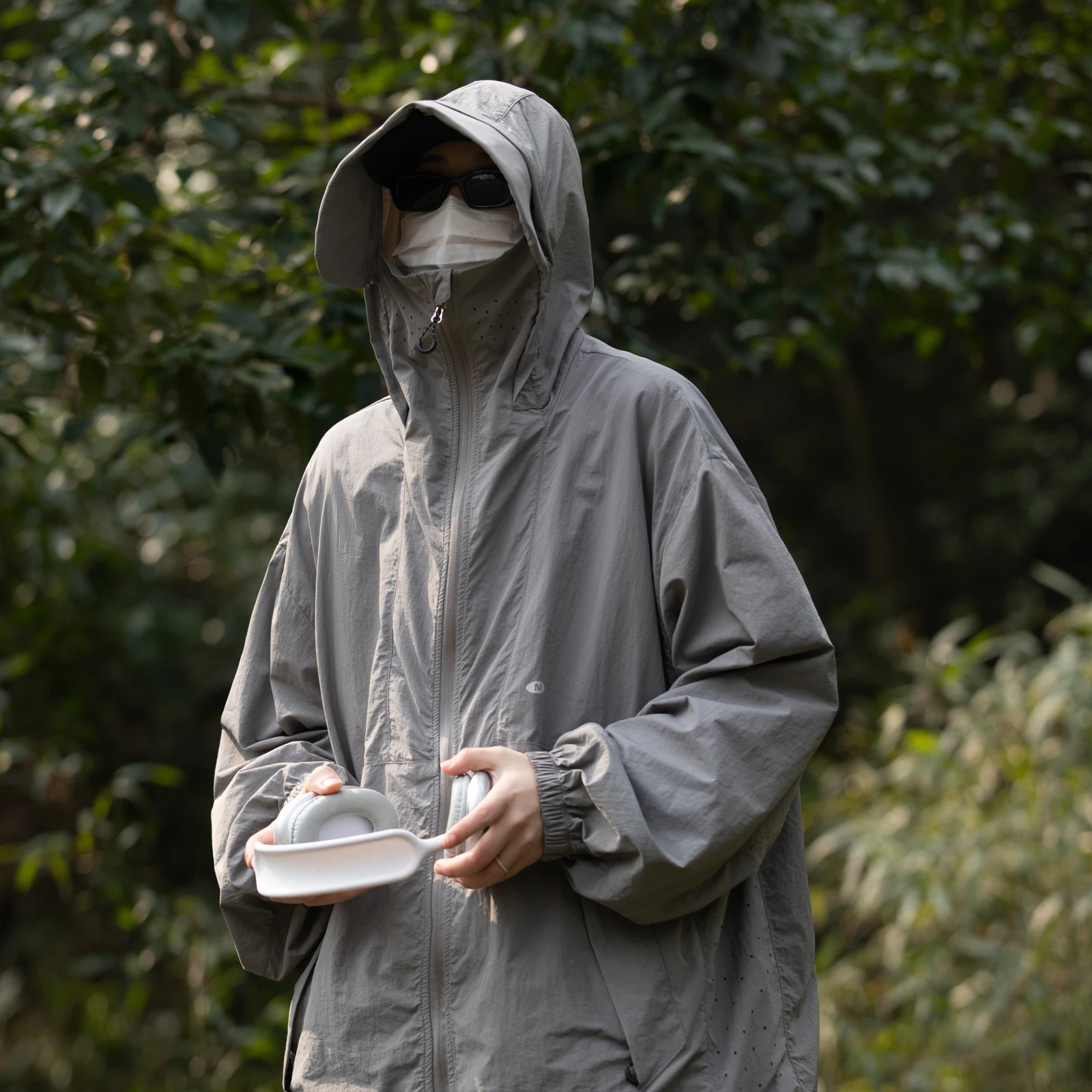 

Легкая дышащая ветровка из ледяного шелка с капюшоном для мужчин, летняя, для активного отдыха, с подкладкой, повседневная, модная