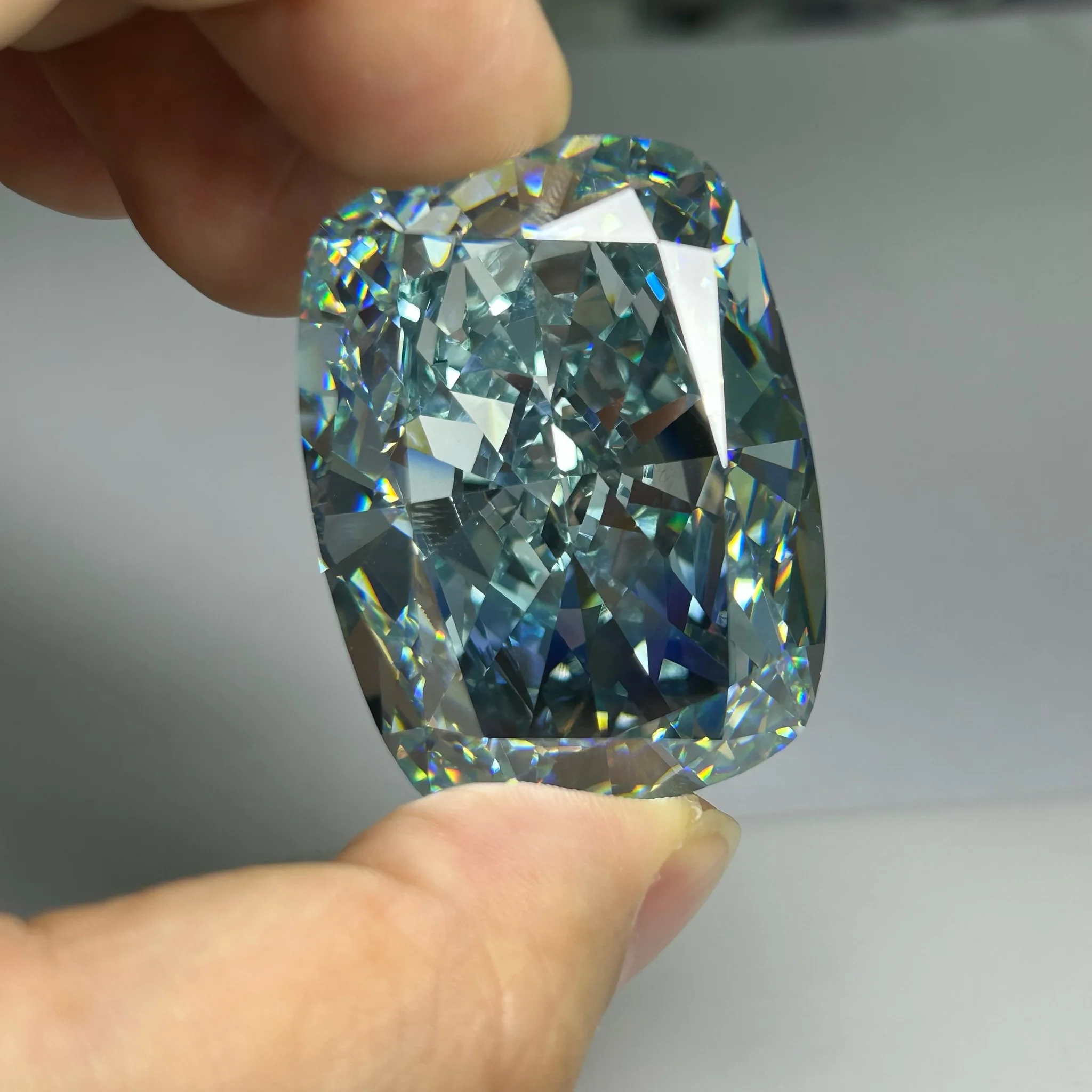 

370cts 30x40mm Big Size Zircon Cushion Cut White Light Blue Olive Cubic Zirconia Gemstones