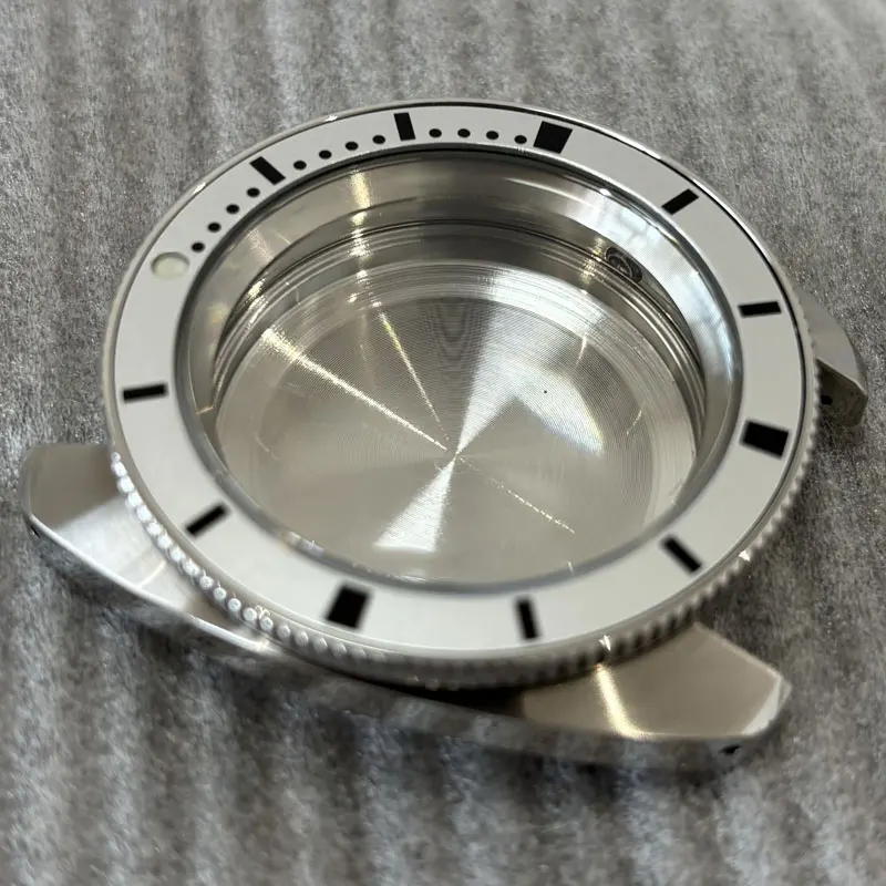 ساعة تعديل أجزاء 38.5 مللي متر حافظة من الفولاذ المقاوم للصدأ حافة دوارة اتجاهية منحنية زجاج هاردليكس مناسبة لحركة NH35/36