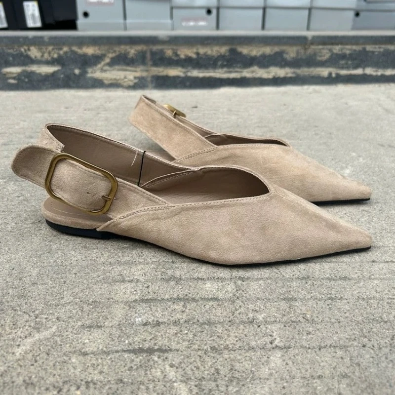 Damen-Sandalen Elegante Beige Wildleder Slingback Flache Schuhe Spitze Zehenpartie Goldene Schnalle Casual Büro Arbeitskleidung Sandalen für Frauen 2026 – Detail 4