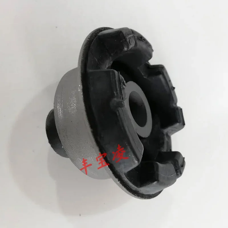 For Toyota Land Cruiser 4500/4700 LC100 Lexus LX470 Differential Fixed Rubber Buffer Pad