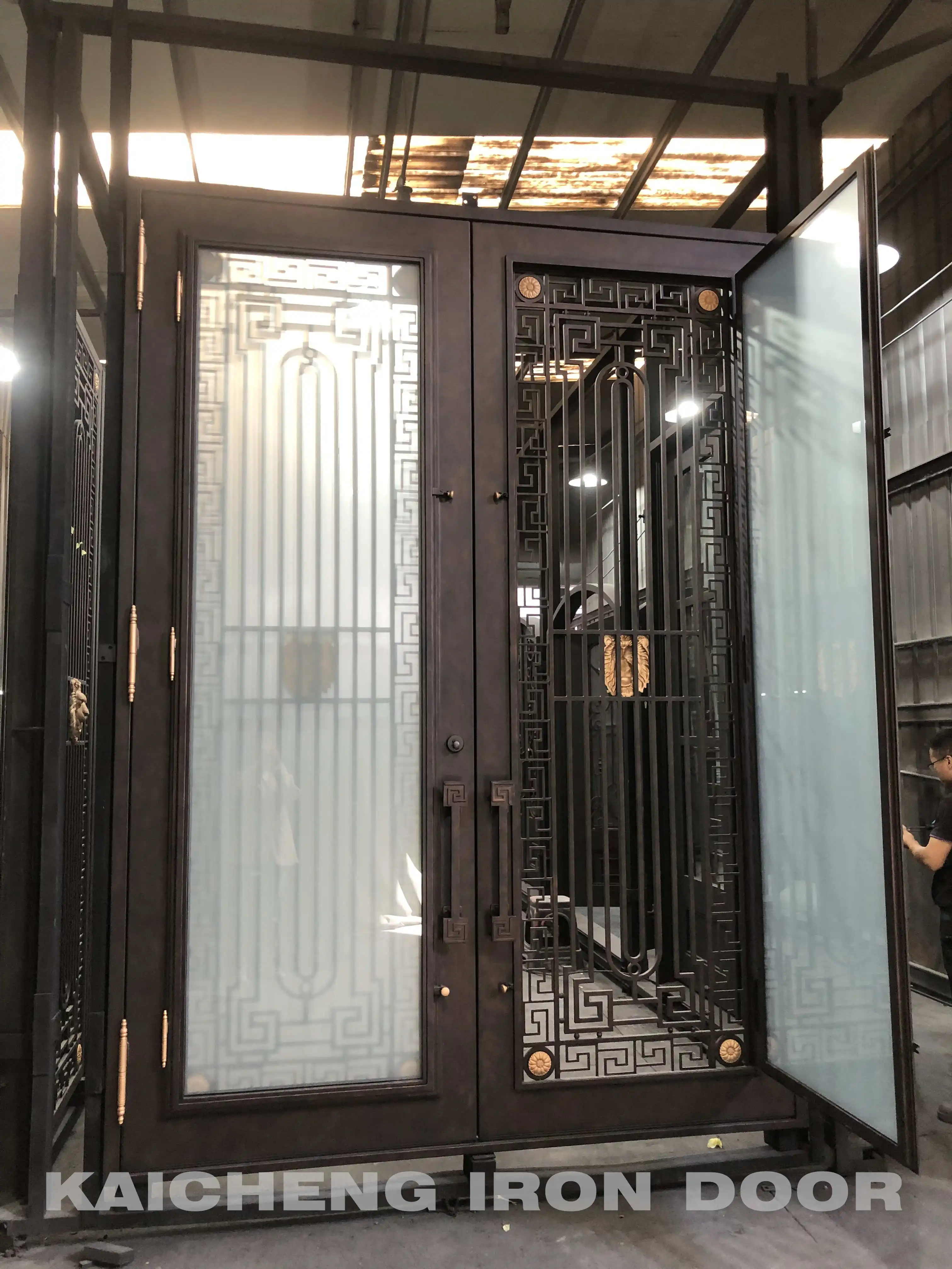 Puerta de hierro forjado,