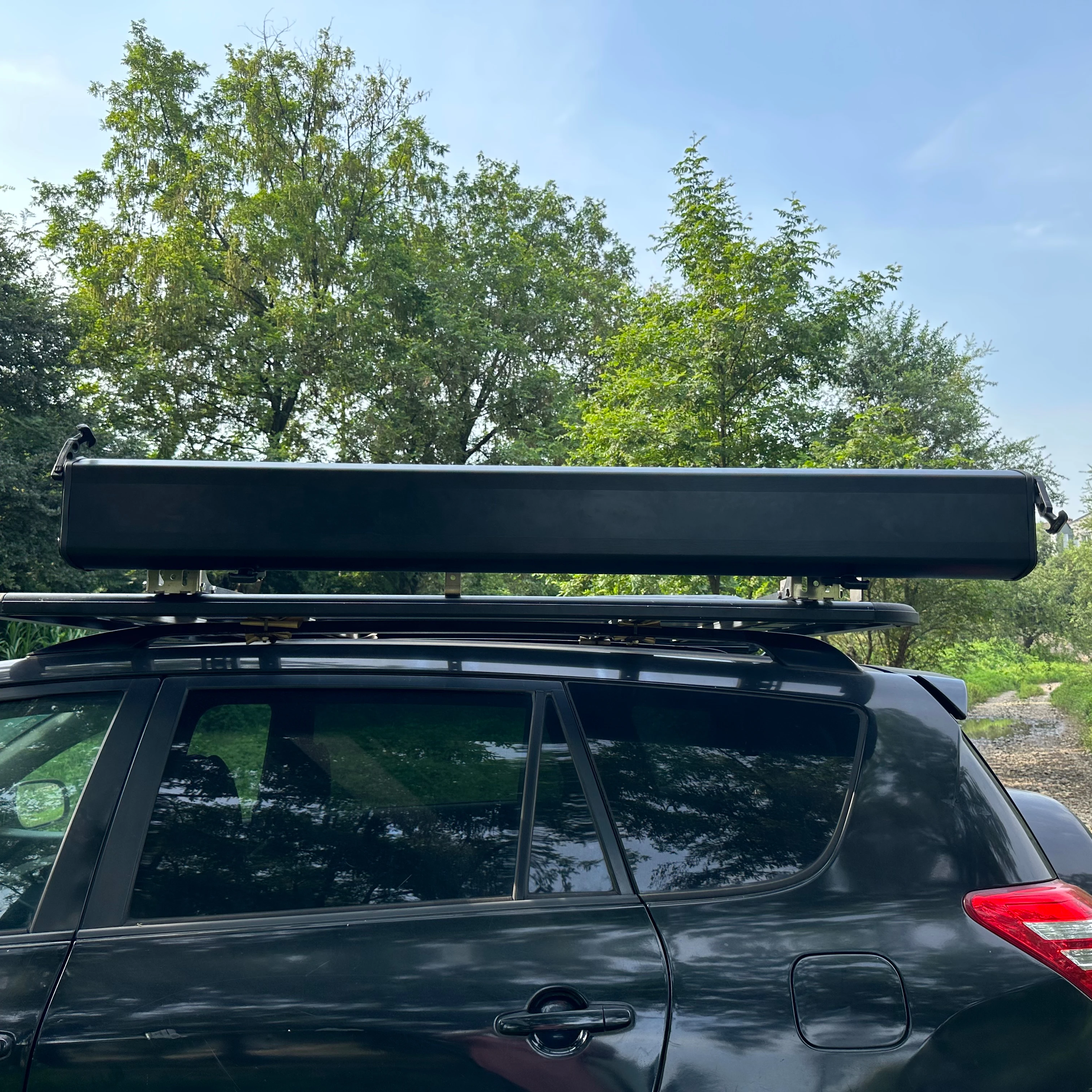 

270 Degree Sunshade Metal Enclosure Retractable Camping 270 Degree Roof Freestyle fox Awning