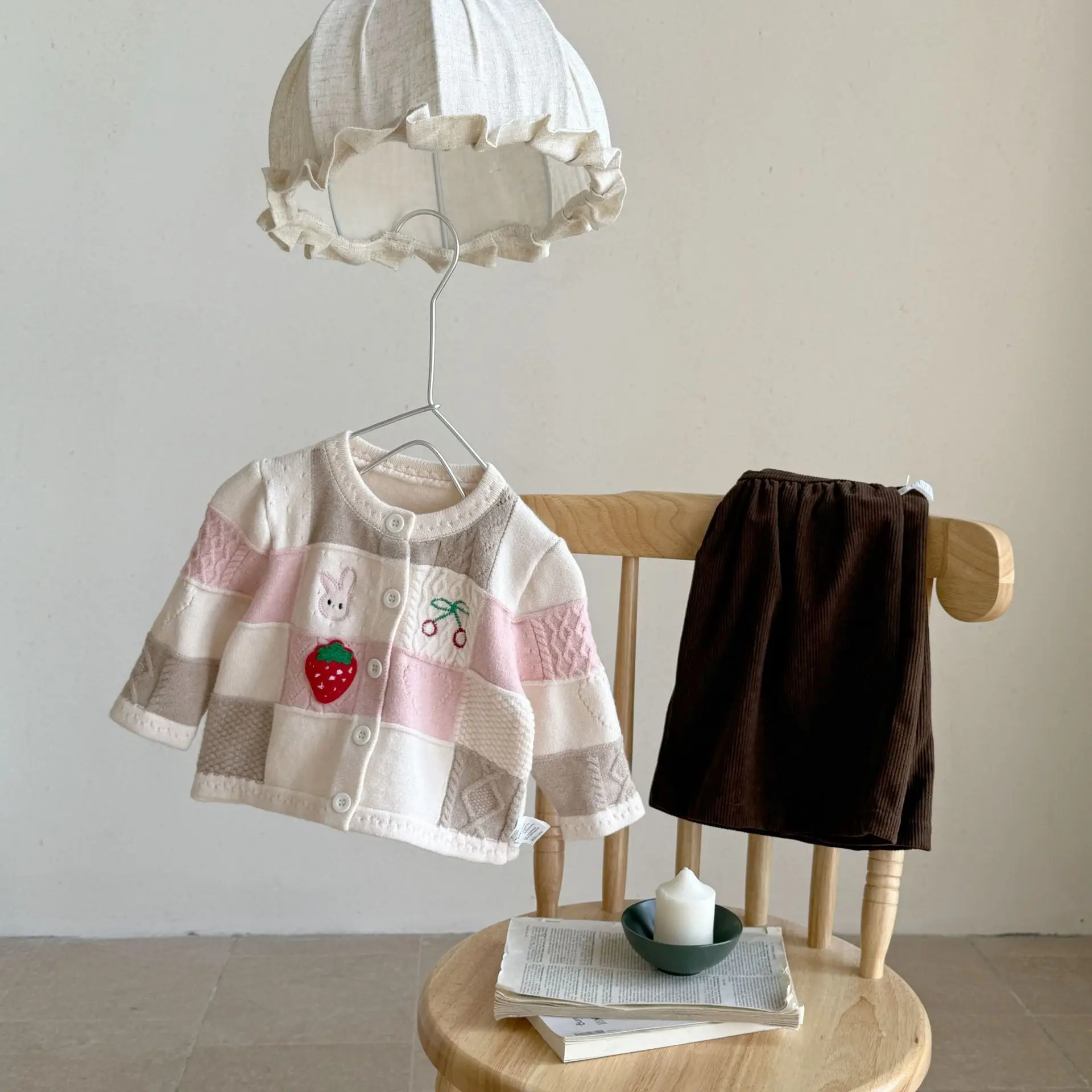 New Rabbit Embroidered Knitted Cardigan For Baby Boys And Girls, Versatile Spring And Autumn Coat, Color Blocked Plaid Sweater