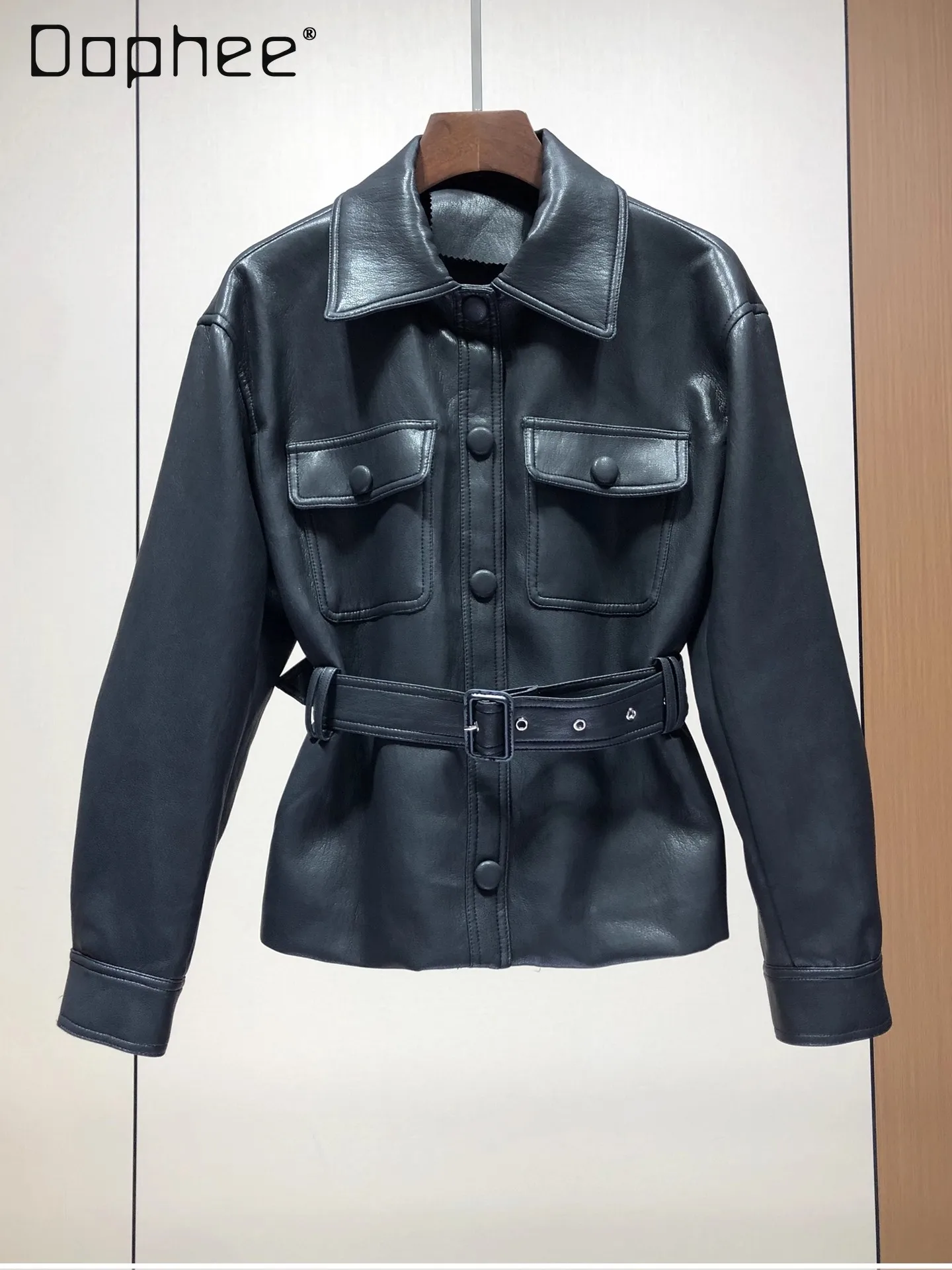 

Классический стиль, тонкая куртка с отложным воротником для женщин, европейская осенняя новая высококачественная ретро карманная куртка с поясом, тонкая модная кожаная куртка