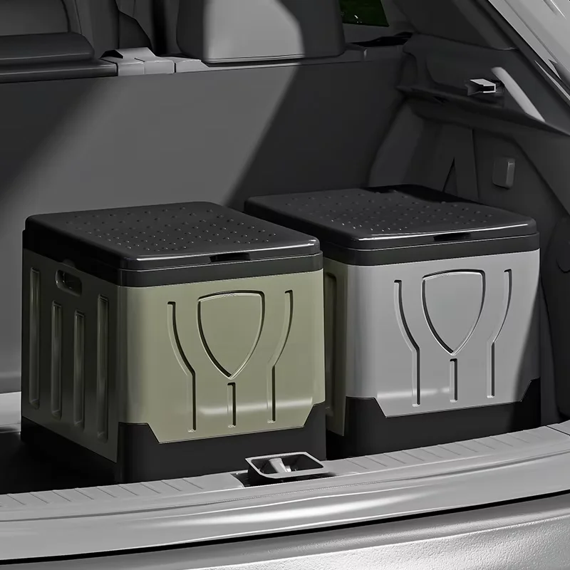 Portable outdoor toilet bucket, used as a trash can. Foldable anti-smell box. Emergency toilet. Camping, outdoor mobile toilet.