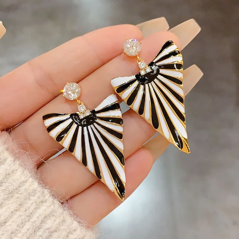

Black White Striped Fan Shape Drop Earrings Gold Plated Enamel Dangle Earrings for Women Office Lady Daily Commute Outfit