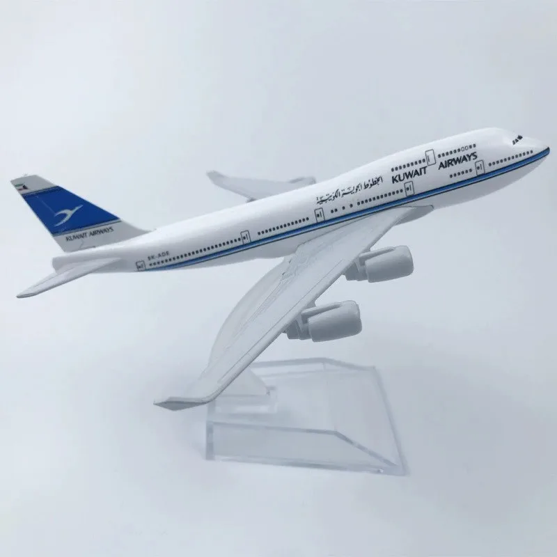 

Alloy 1/400 Scale 16cm Plane B747 Model Aircraft 747 Kuwait Airways airplane kids toys Model Plan Gift for Collection