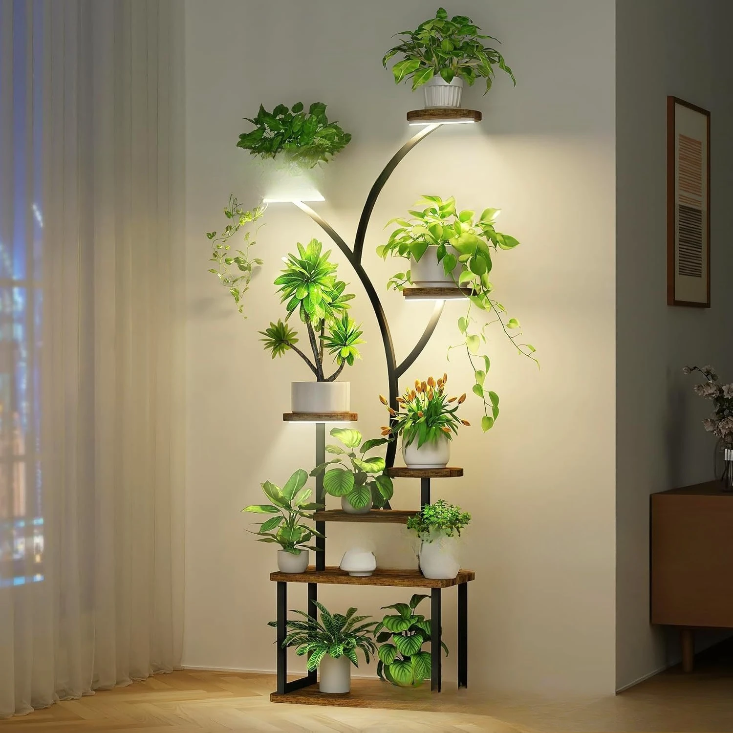 

Многослойная стойка для растений в гостиной