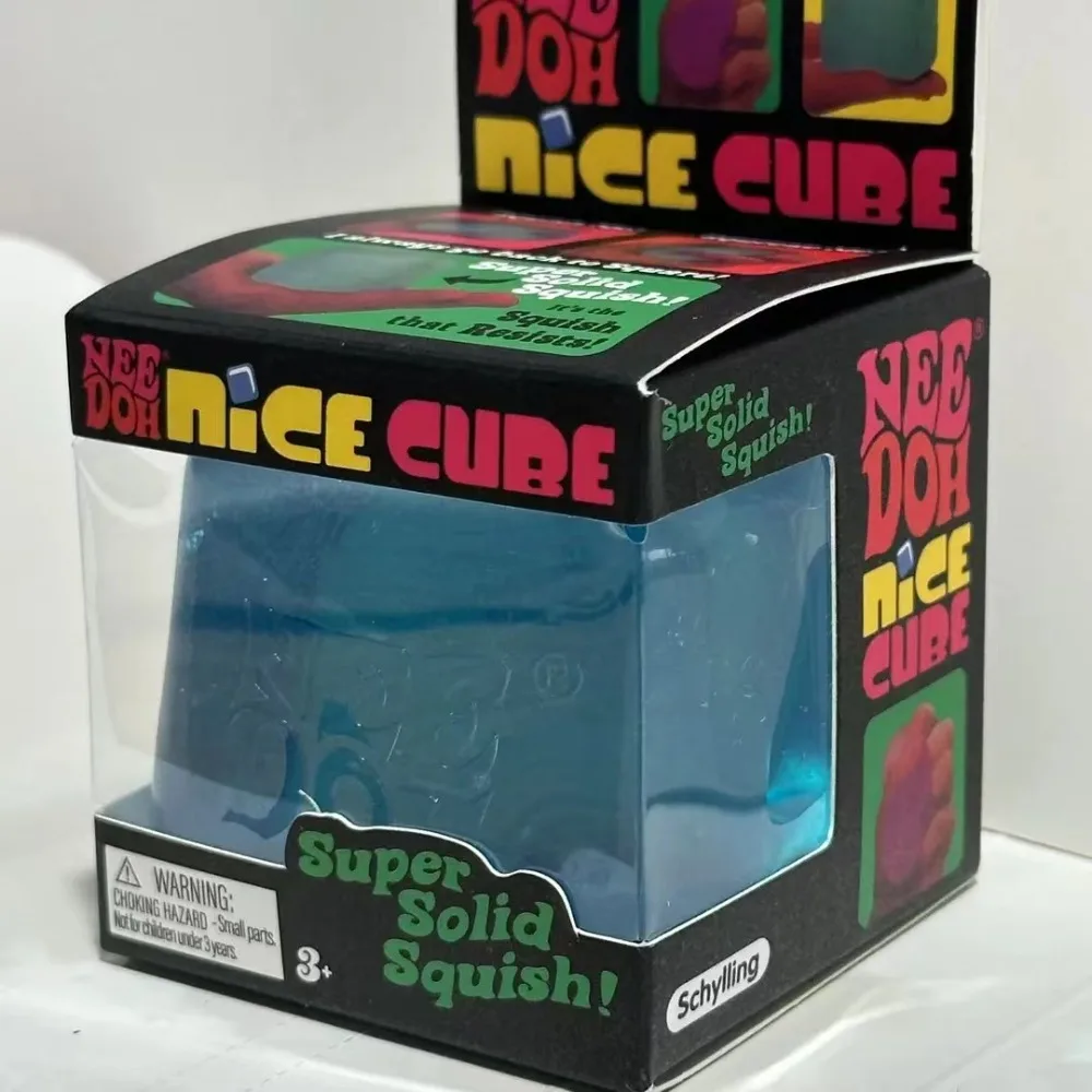 Schylling Needoh Nice Cube, Juguetes Sensoriales, Bloques Antiestrés, Rompecabezas para Aliviar el Estrés, Alivio por Presión, Souvenir