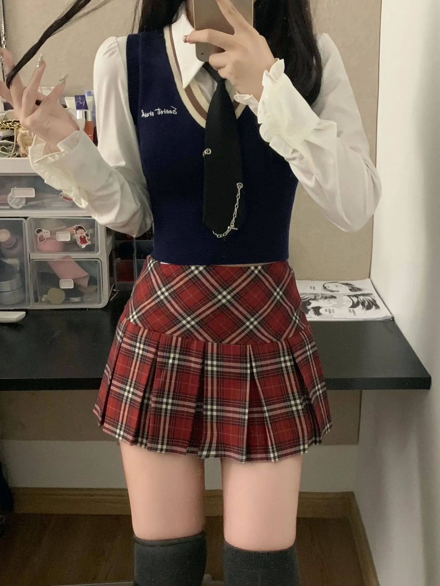 

Юбка А-силуэта с высокой талией, женская, больших размеров, красная в клетку, плиссированная, стройнящая, летняя, модная, повседневная, короткая юбка