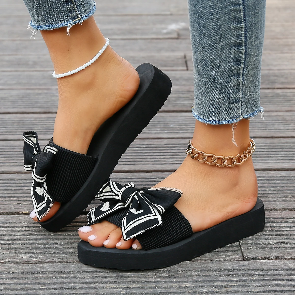 3cm Absatzhöhe Elegante Herzförmige Schleife Reine Schwarze Einfache Slip-On Sandalen für Damen – Detail 3