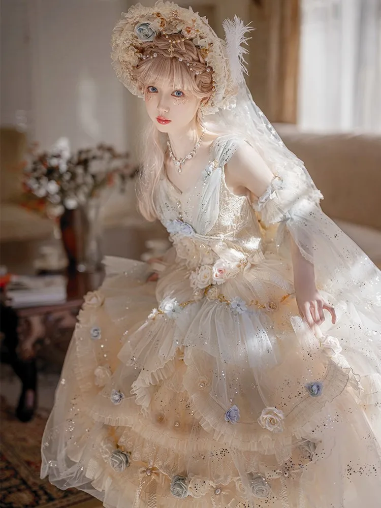 

Elegant and fashionable luxurious tea party wedding dress