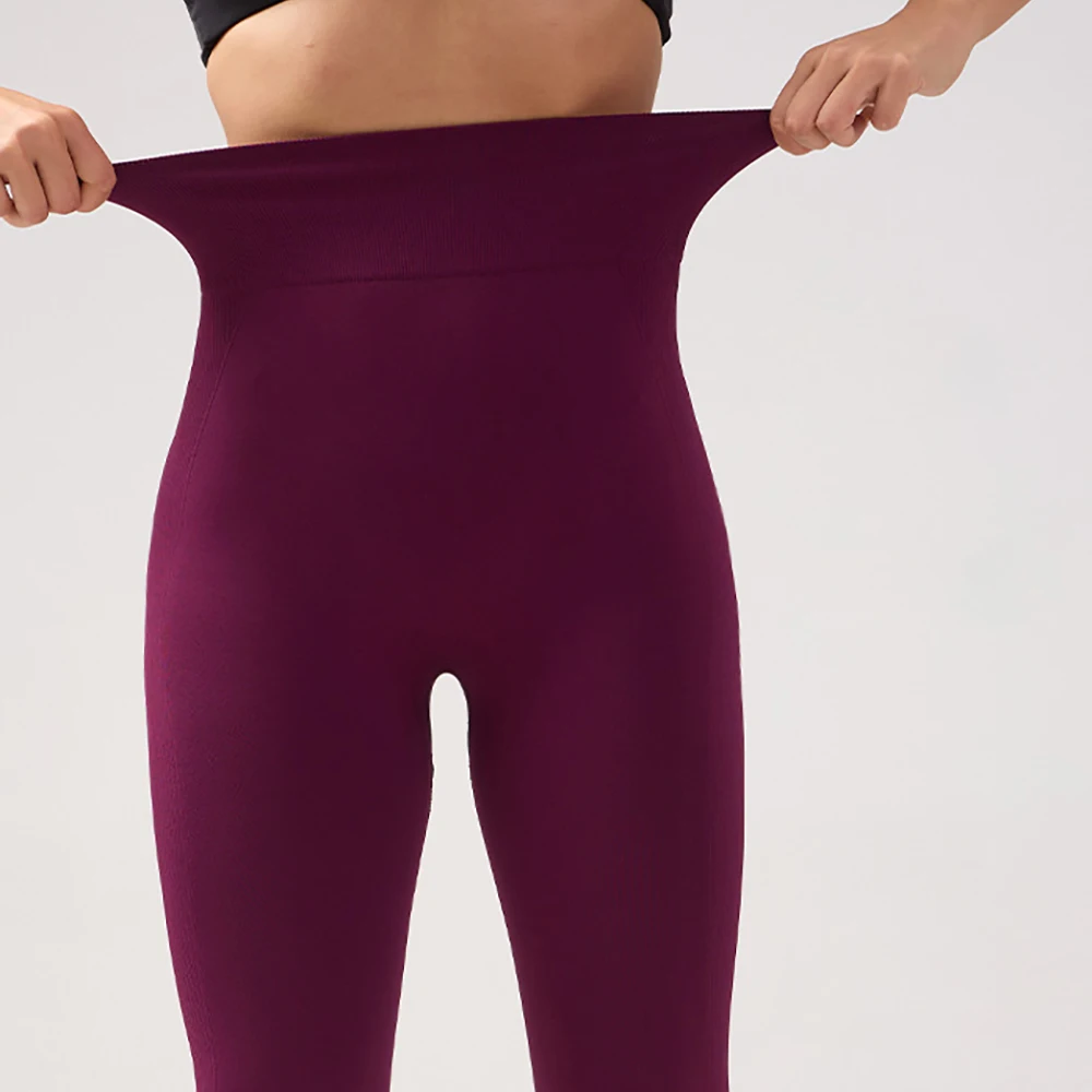 Pantaloni da yoga senza cuciture in tinta unita da palestra delle nuove donne Pantaloni da yoga per esercizi all'aperto a vita alta attillati per il sollevamento dell'anca