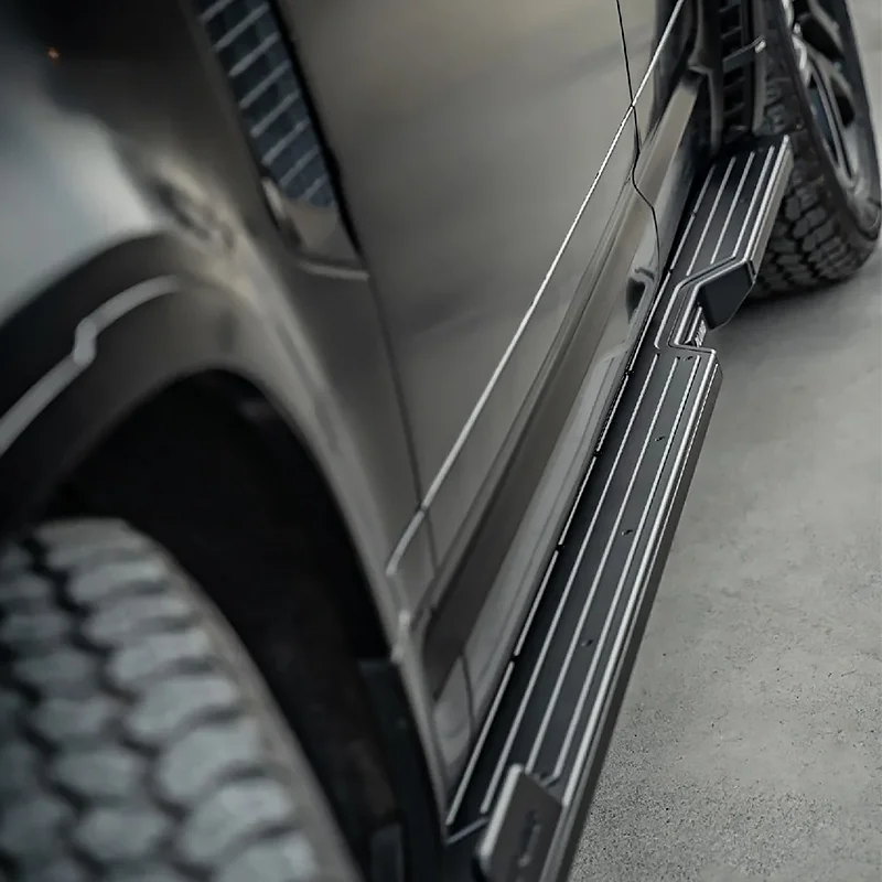 High Quality PLUMB Style Wide Body Kit Side Bar With Fixed Foot Pedal Off‑Road Protection Modification Fit for Defender 110