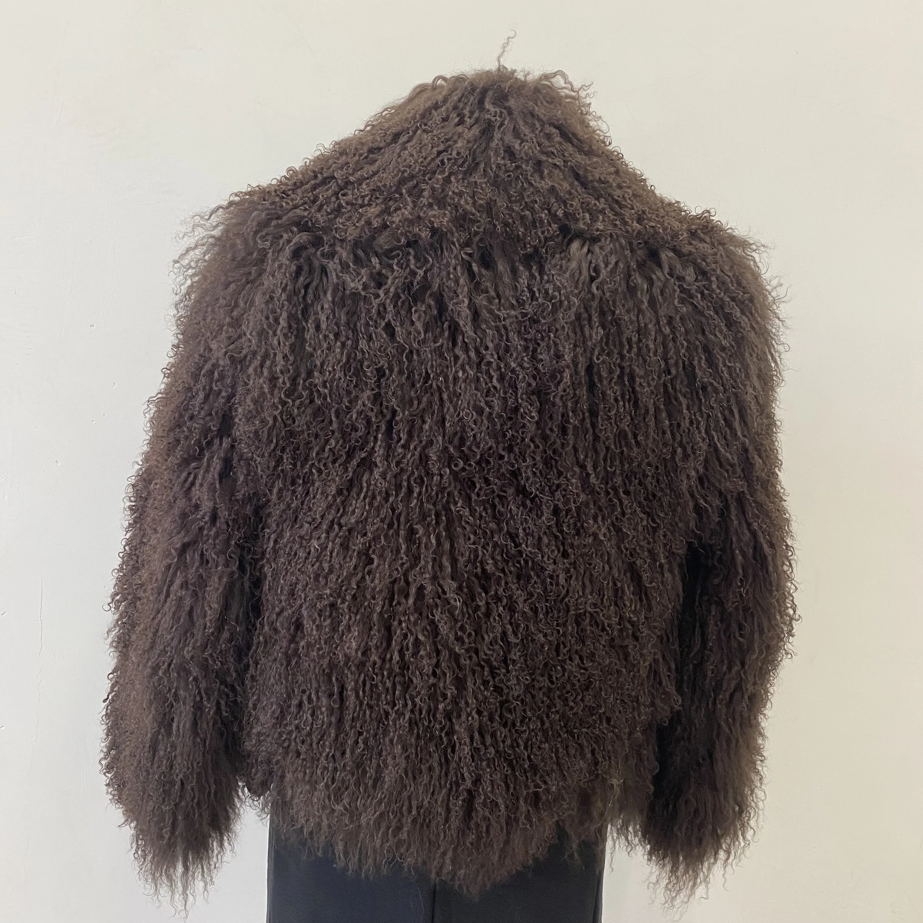 Рисунок 2 - Женское зимнее теплое пальто из