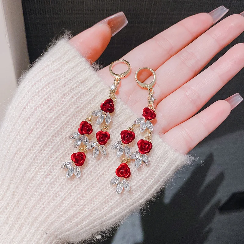 Fashion Red Zircon Long Tassel Earrings for Women Elegant Rose Crystal Pendant Earrings Girls Party Wedding Statement Jewelry