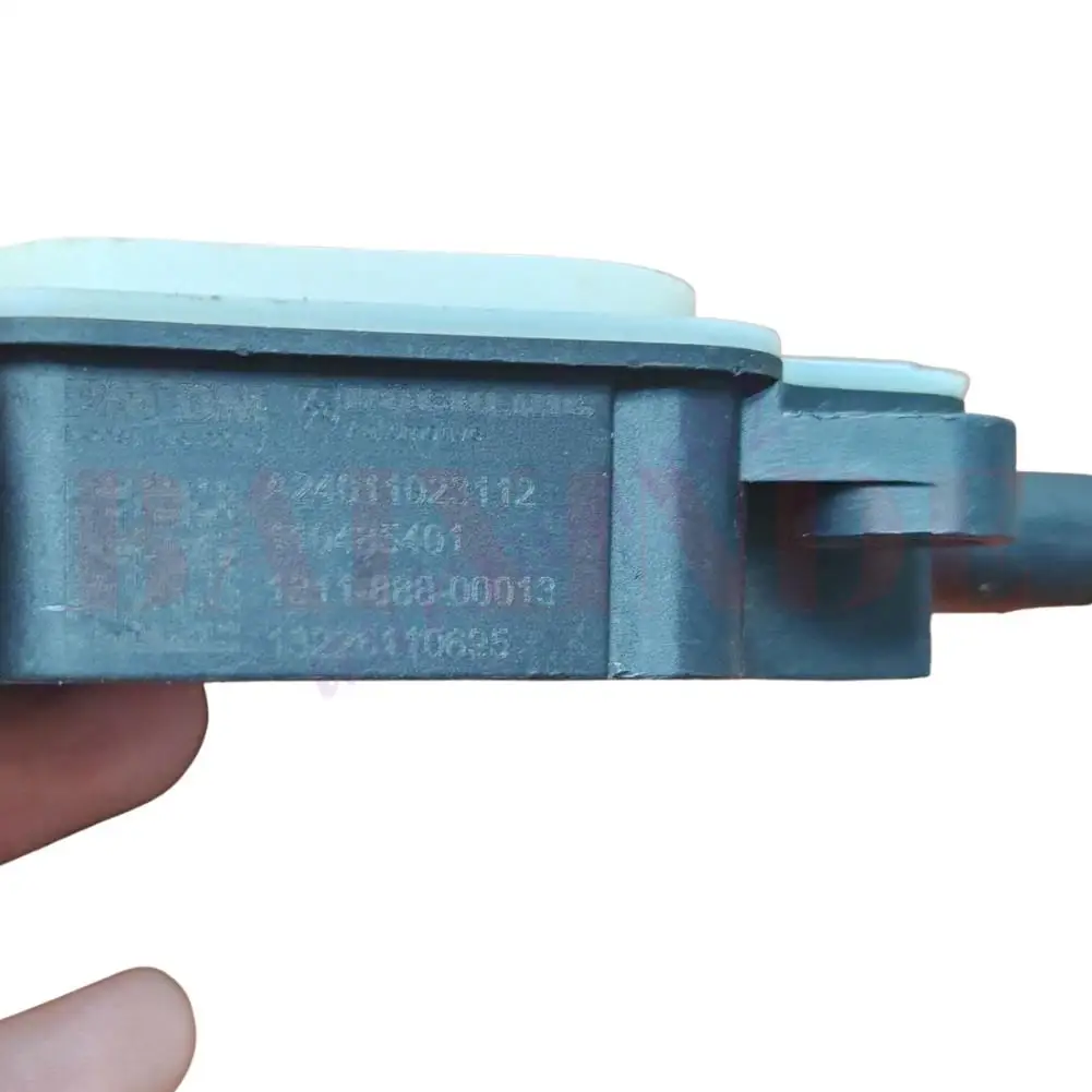 A24011023112 Front Lower Active Grille Shutter Motor Actuator for Tesla Model S 2012-2016 OE T83620BB  1316-888-00043