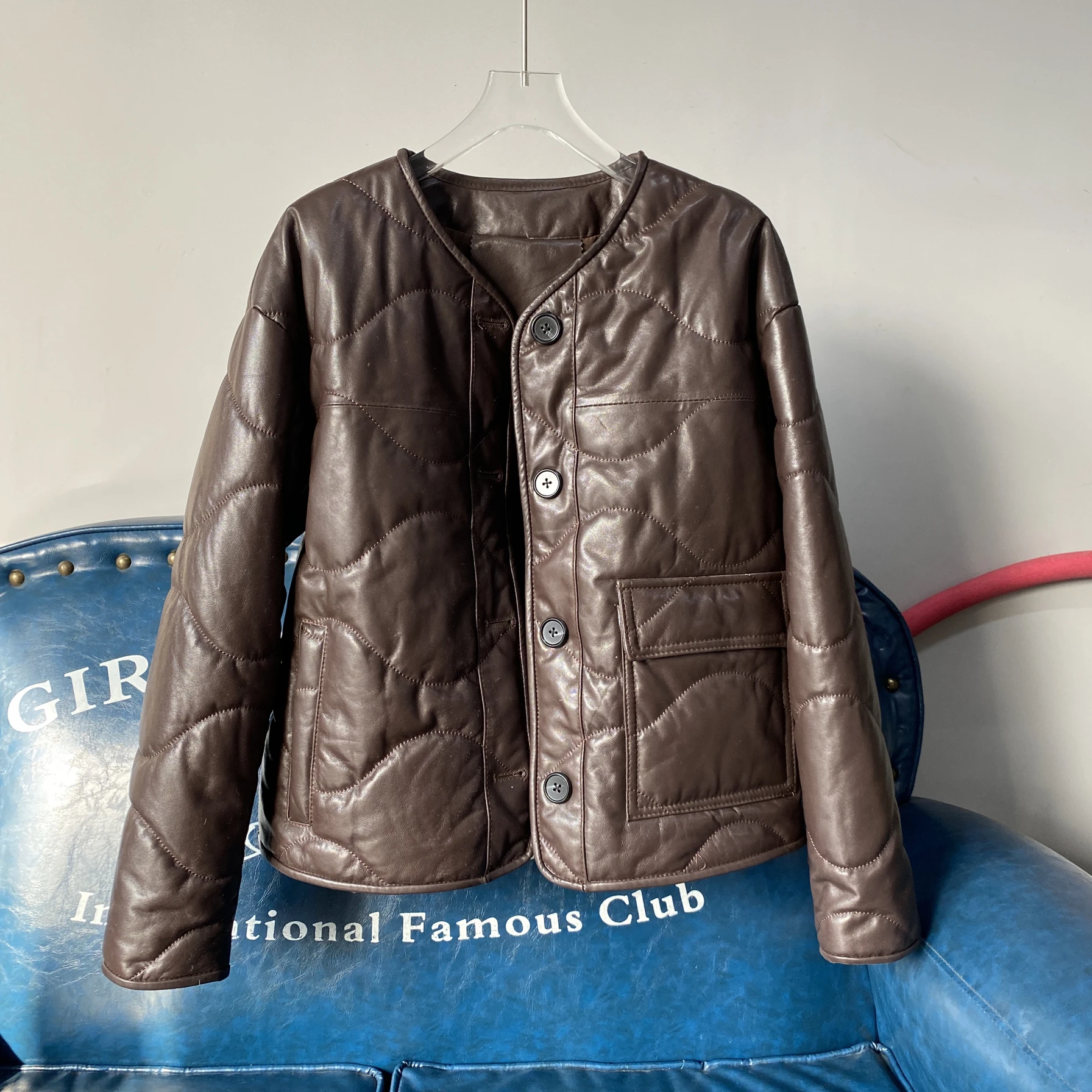 Haining primavera 2025 feminino redondo ne ort couro jaet único botão cera de óleo couro algodão acolchoado moda outerwear