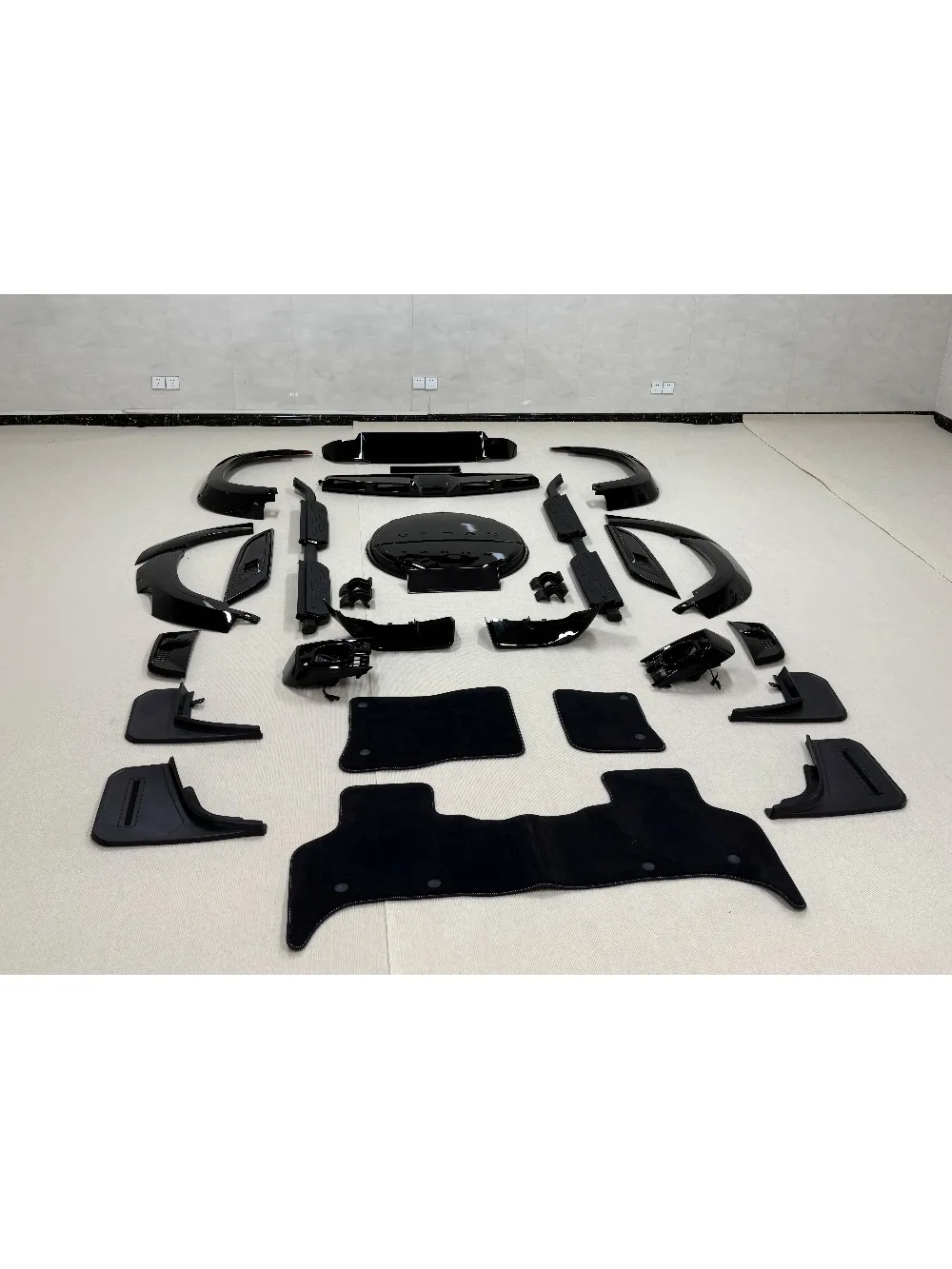 2026 New Arrival for  Defender 90/110/130 2020+ to 2025 Urban Style Bodykit with OEM Quality Roof Light Wheel Cover