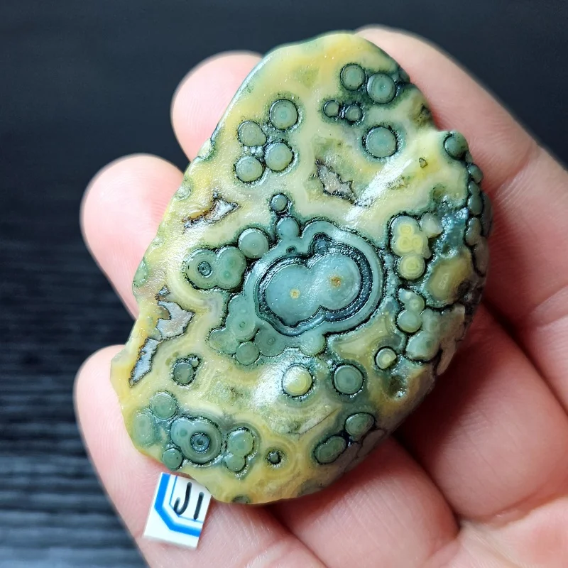 Natural eye agate mineral specimen Alxa Gobi Witchcraft energy Stone Reiki Healing holiday gift