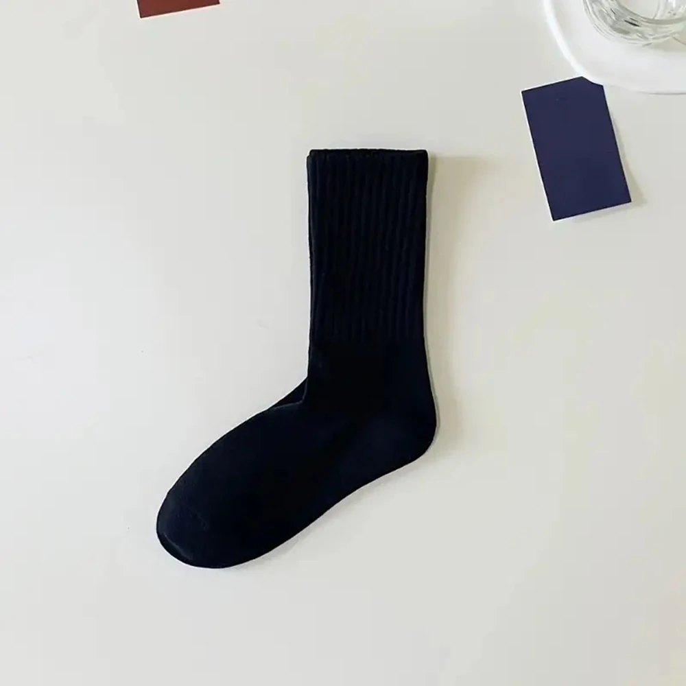 5/6 pairs Unisex Casual Plain Color Socks Fashionable Versatile Breathable Crew Socks Casual Sport Combed cotton Men Women Socks