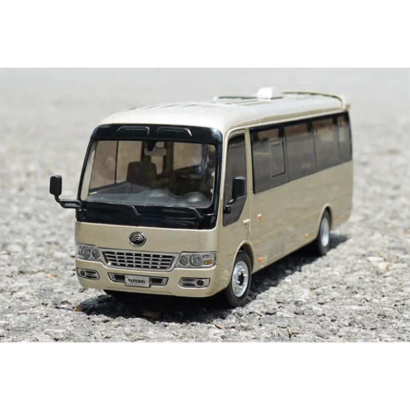 Diecast 1:32 Scale Yutong Bus T7 High end Business Vehicle Yutong Bus Model Finished Simulation Collection Gift Toys