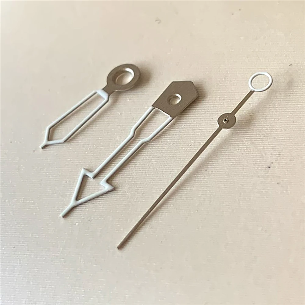 ساعة يد معدلة جديدة بإبرة مضيئة باللون الأخضر ملحقات ساعة مجوفة بيضاء للحركة الميكانيكية NH35/NH36