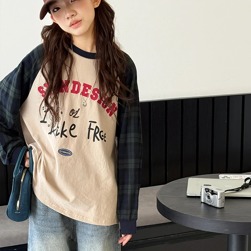

Girl's T-shirt for spring and autumn children's trendy spring outfit base coat super beautiful and fashionable hoodie
